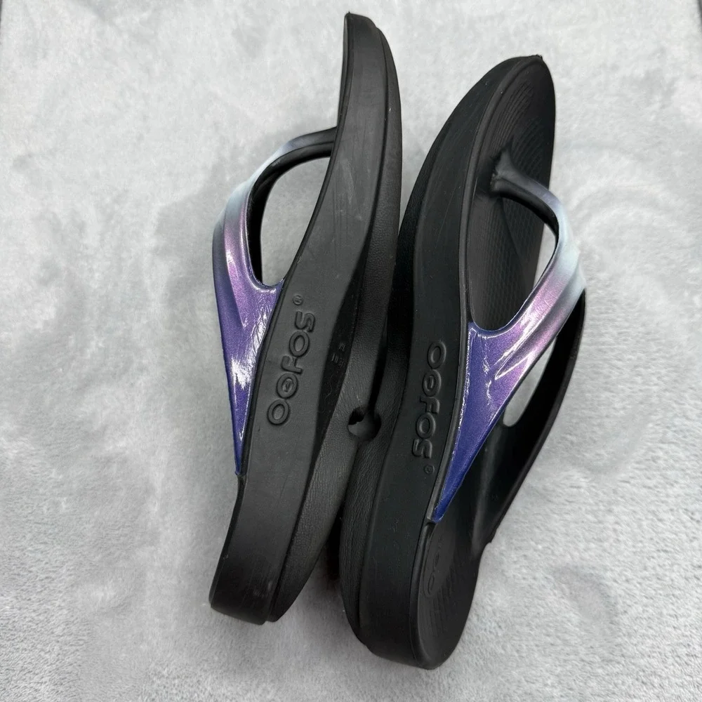OOFOS OOlala Sandals Women's US 6 EU 37 Black Iridescent Recovery Flip Flops